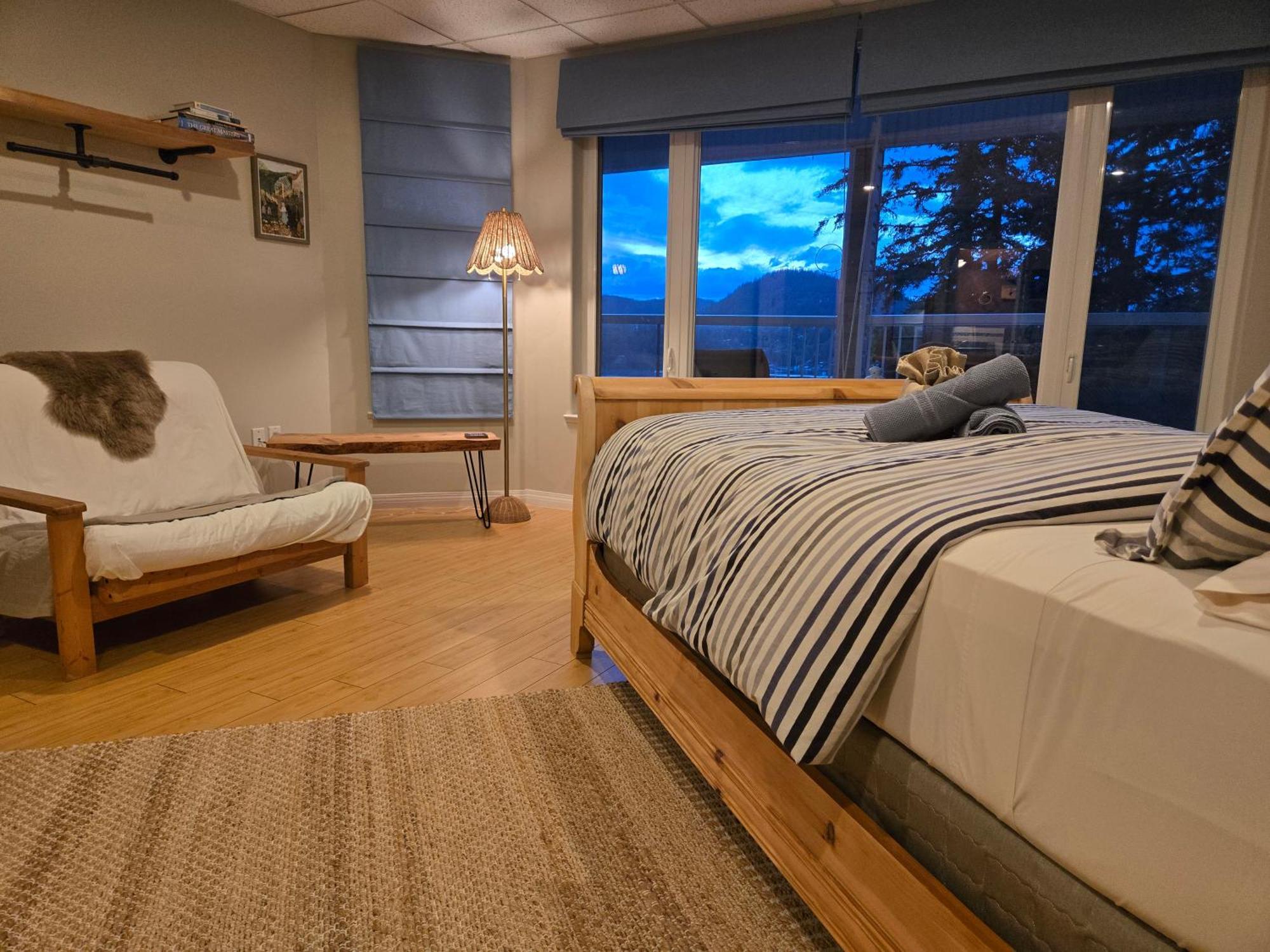 Madeira Park Oceanview Suites Eksteriør billede